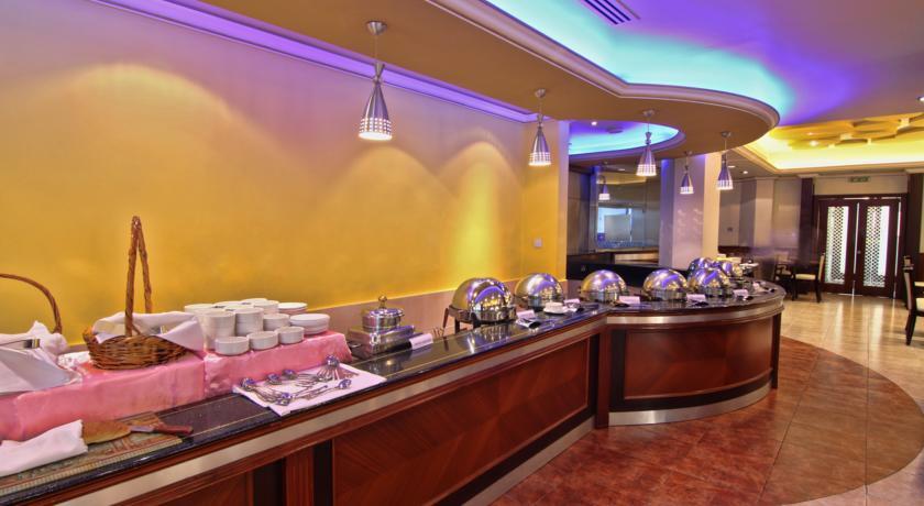 Majan Continental Hotel Μουσκάτ Εξωτερικό φωτογραφία