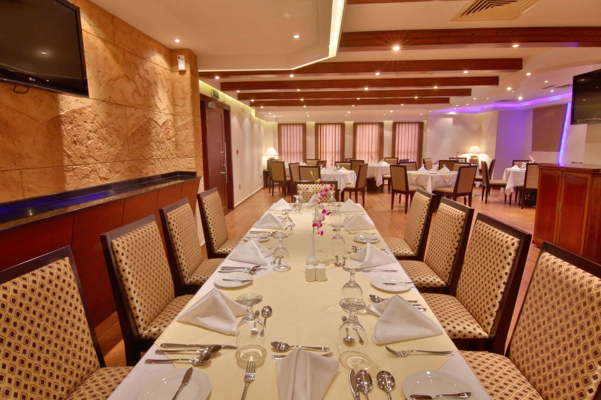 Majan Continental Hotel Μουσκάτ Εξωτερικό φωτογραφία