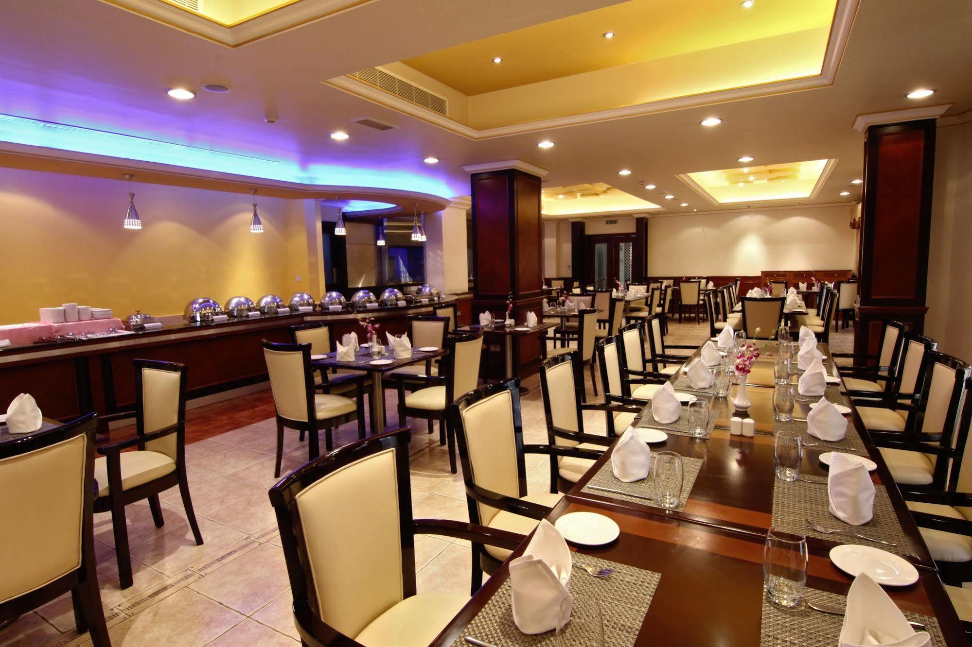 Majan Continental Hotel Μουσκάτ Εξωτερικό φωτογραφία